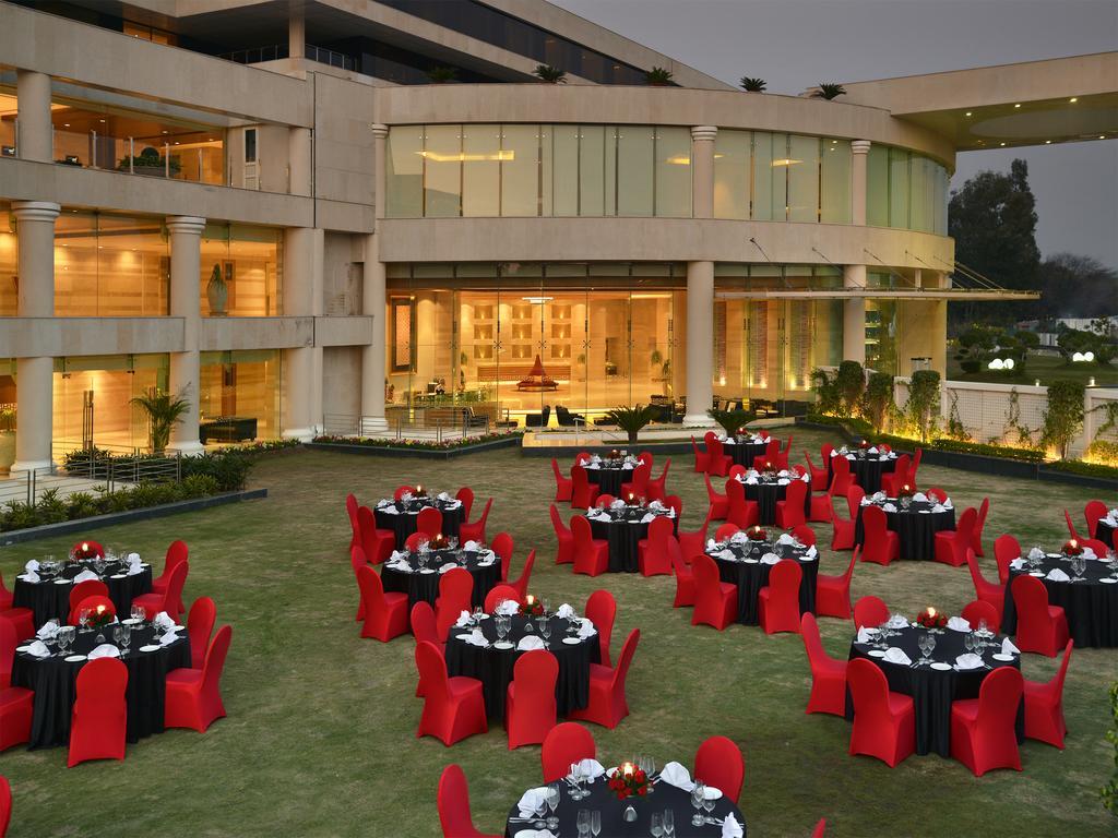 The Lalit Chandīgarh Eksteriør billede